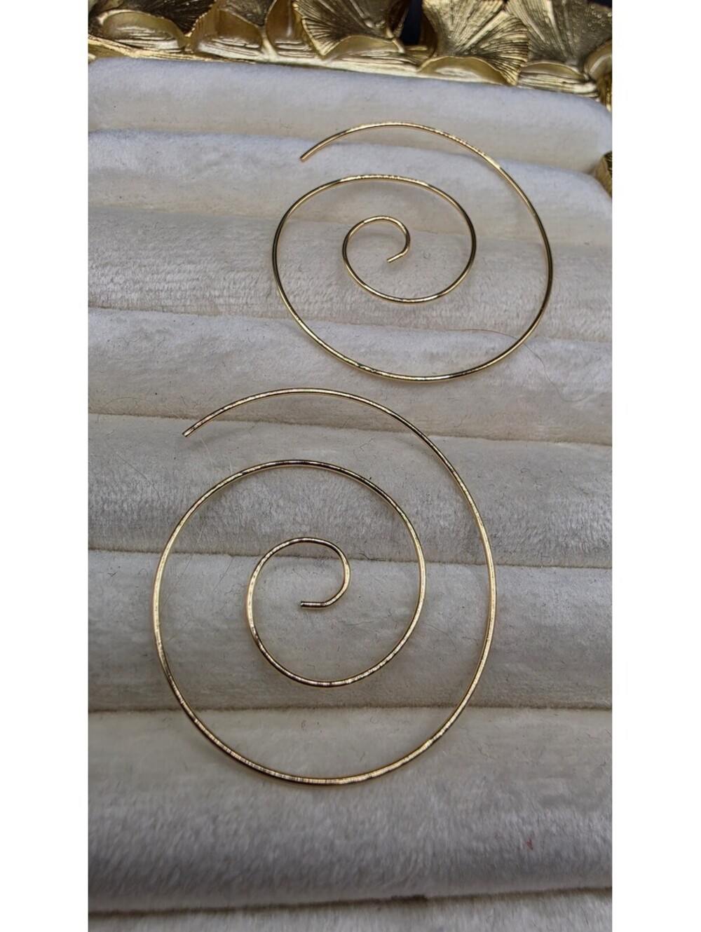 Women’s Vintage Style Large Spiral Hoop Earrings